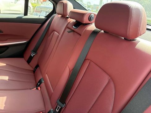 Used 2025 BMW 330i Sedan image 13