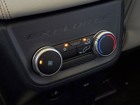 New 2026 Ford Explorer Active image 27