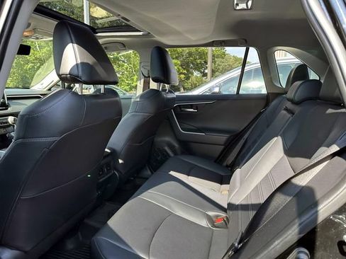 Used 2020 Toyota RAV4 Limited w/ Limited Grade Weather Package AWD/4WD image 11