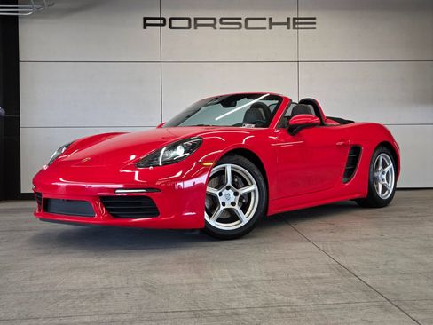 Certified 2024 Porsche 718 Boxster RWD image 1
