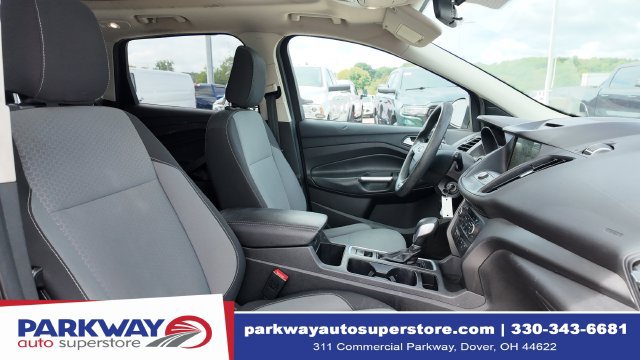Used 2018 Ford Escape SE w/ SE Sync 3 Package AWD/4WD image 17