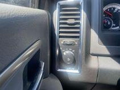 Used 2015 RAM 1500 Big Horn AWD/4WD image 38