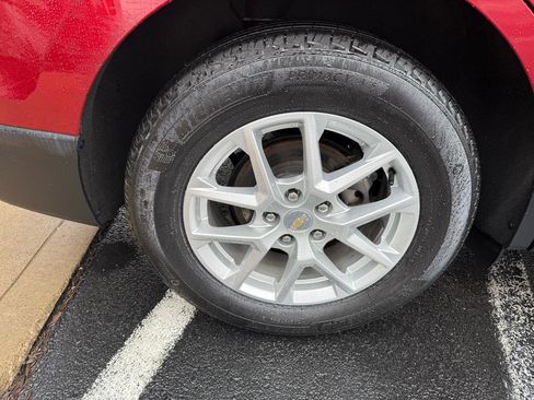 Used 2023 Chevrolet Equinox LT image 31