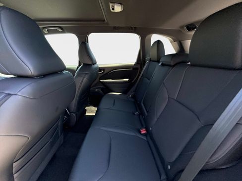 New 2026 Subaru Forester Limited AWD/4WD image 15