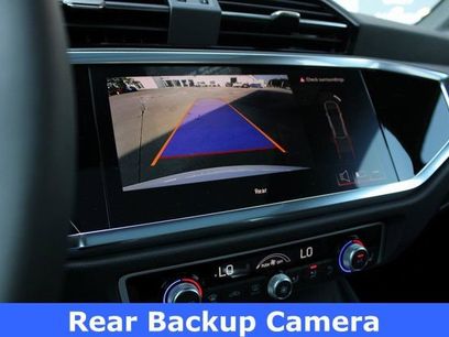 New 2025 Audi Q3 2.0T Premium