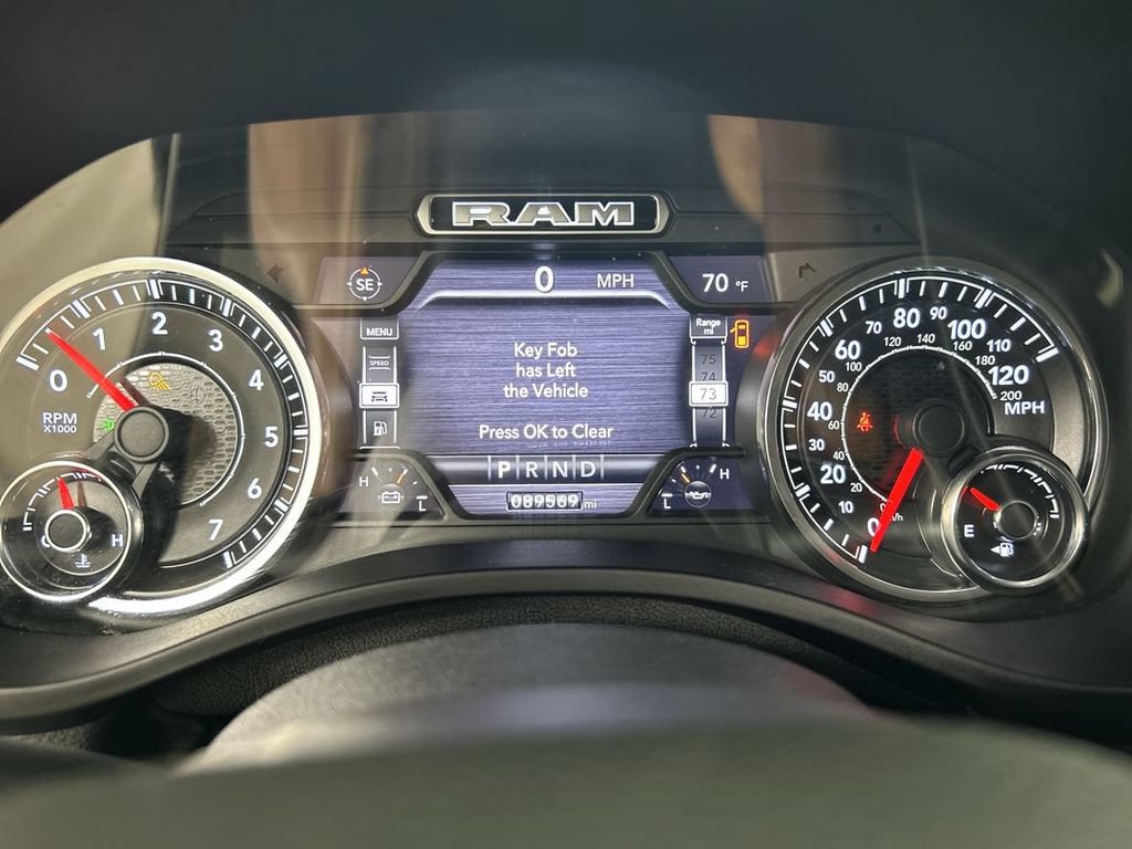 Used 2019 RAM 1500 Laramie AWD/4WD image 13