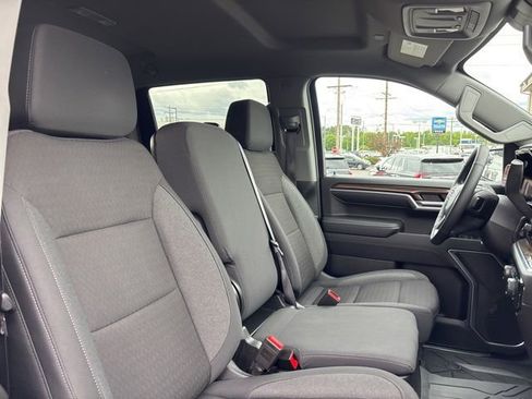Used 2024 Chevrolet Silverado 1500 RST AWD/4WD image 33