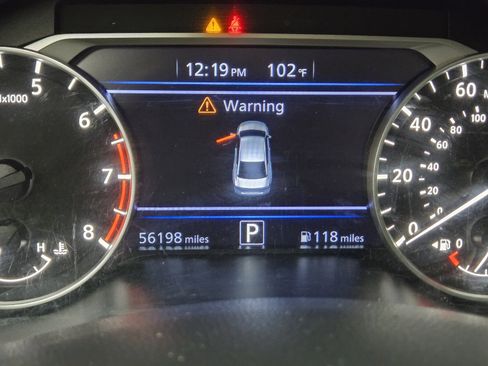 Used 2019 Nissan Altima 2.5 SR FWD image 17