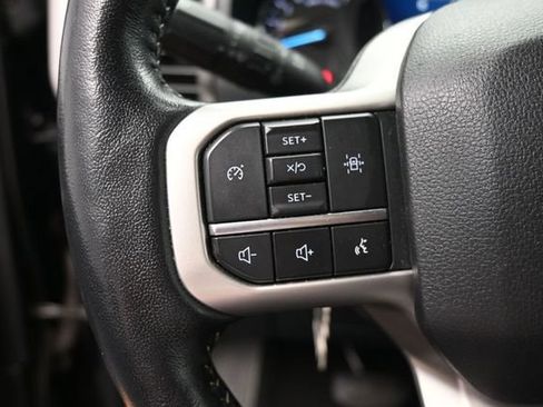 Used 2024 Ford Expedition XLT AWD/4WD image 19