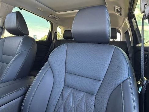New 2026 Nissan Rogue Platinum AWD/4WD image 11