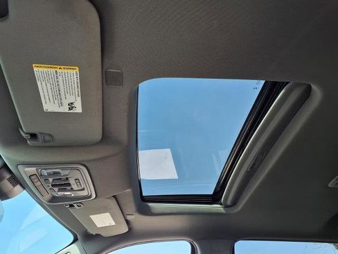 Certified 2024 GMC Sierra 2500 Denali w/ Denali Reserve Package image 5