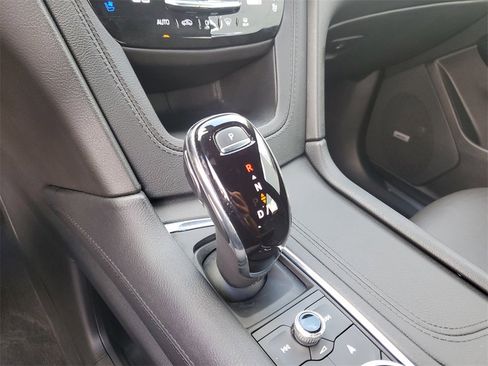 Used 2021 Cadillac XT5 Premium Luxury image 30