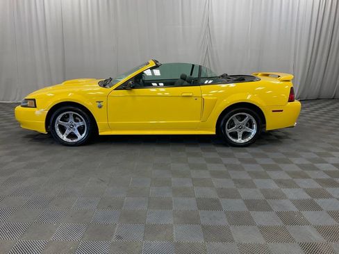 Used 2004 Ford Mustang GT RWD image 20