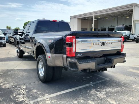 Used 2023 Ford F350 King Ranch AWD/4WD image 4