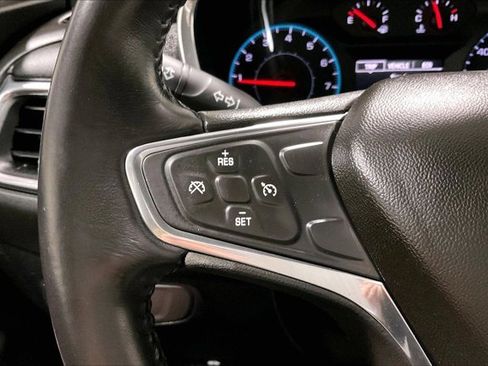 Used 2018 Chevrolet Equinox LT FWD image 18