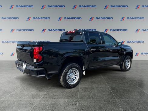 Used 2023 Chevrolet Colorado W/T RWD image 5