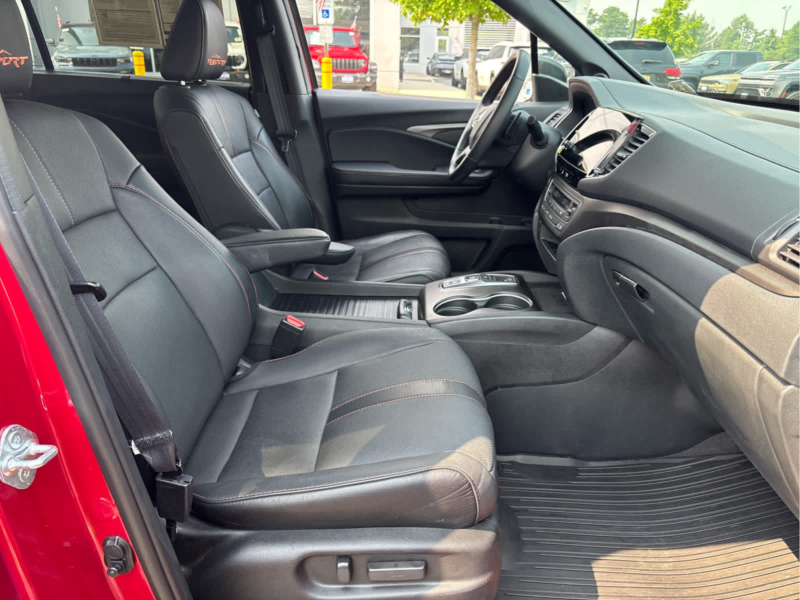 Used 2023 Honda Passport TrailSport image 28