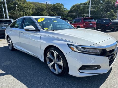 Used 2019 Honda Accord Touring image 7