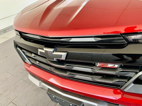 Used 2024 Chevrolet Colorado Z71 w/ Z71 Convenience Package 2 AWD/4WD image 2