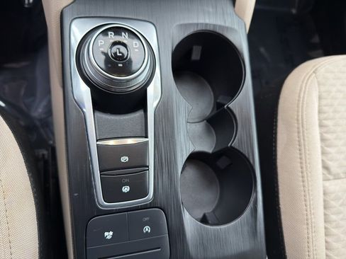 Used 2022 Ford Escape SE w/ Convenience Package image 17