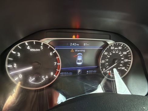 Used 2024 Nissan Altima 2.5 SV image 9