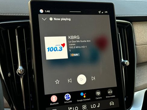 New 2026 Volvo XC90 B5 Ultra w/ Protection Package Premier image 17