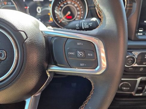 Certified 2023 Jeep Gladiator Overland image 34