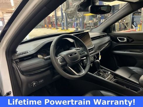 New 2026 Jeep Compass Limited image 10