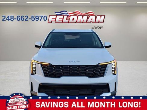 Used 2025 Kia Sorento S image 9