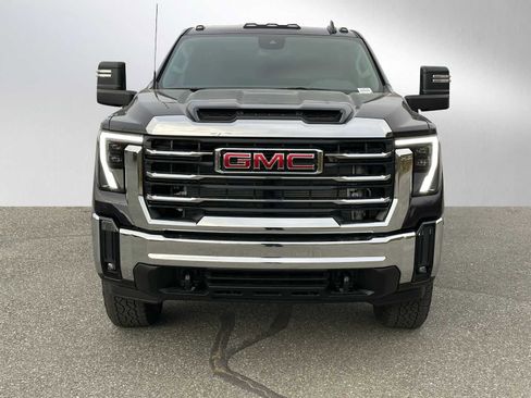 New 2026 GMC Sierra 3500 SLE w/ Preferred Package image 8