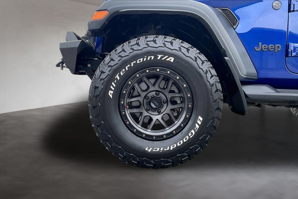 Used 2020 Jeep Wrangler Sport AWD/4WD image 30