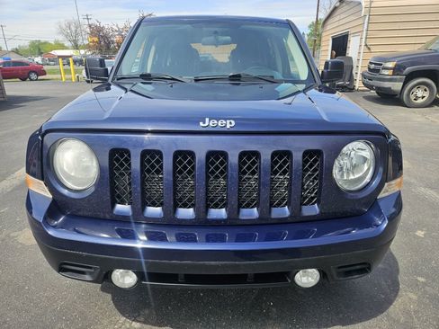 Used 2014 Jeep Patriot Latitude FWD image 4