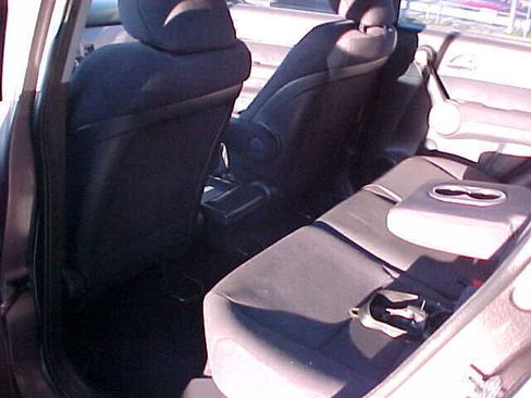 Used 2010 Honda CR-V LX image 11