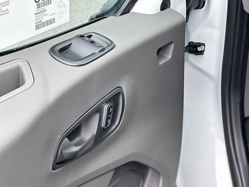 New 2025 Ford Transit 150 Low Roof w/ Load Area Protection Package RWD image 15