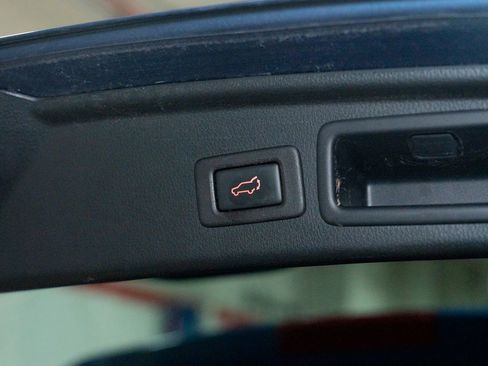 Used 2017 Subaru Forester 2.5i Touring image 26