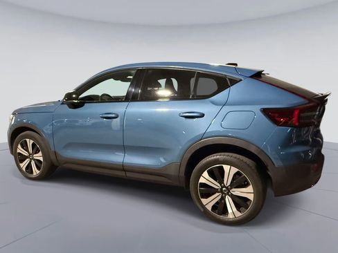 Used 2023 Volvo C40 P8 Recharge Plus w/ Climate Package AWD/4WD image 4