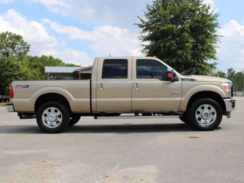 Used 2012 Ford F250 Lariat w/ Chrome Pkg AWD/4WD image 4