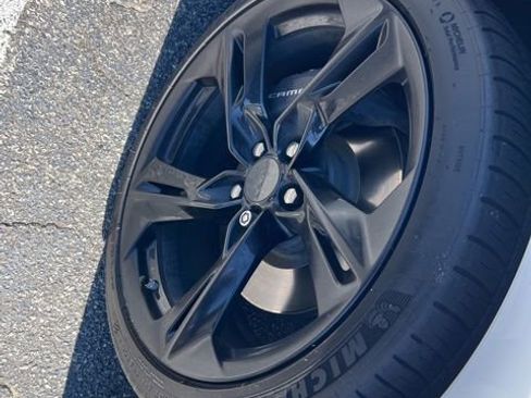 Used 2022 Chevrolet Camaro LT w/ RS Package RWD image 4