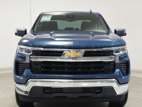 Used 2024 Chevrolet Silverado 1500 LT AWD/4WD image 5