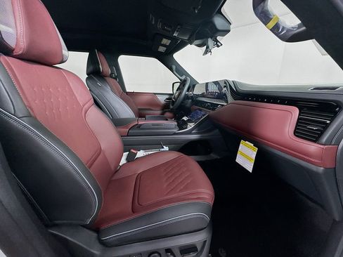 New 2026 INFINITI QX80 Autograph w/ Premium Cargo Package image 36