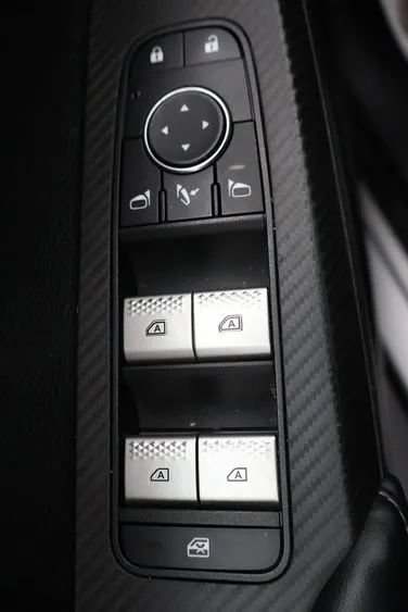 Used 2024 Mitsubishi Outlander FWD image 21