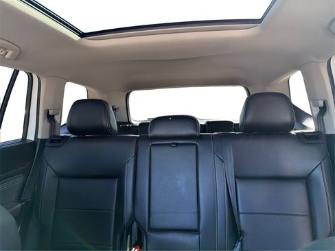 Used 2021 Volkswagen Atlas SEL w/ MDO Package (Bench Seat) image 16