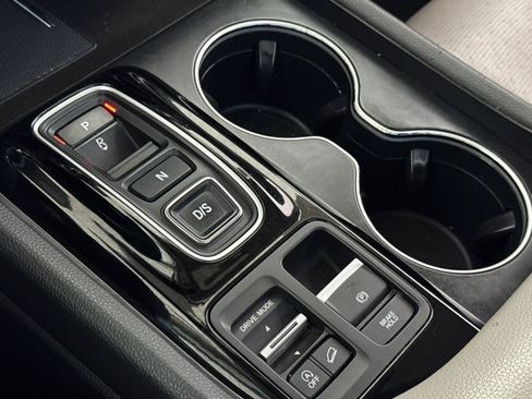 Certified 2023 Honda Pilot Elite image 17