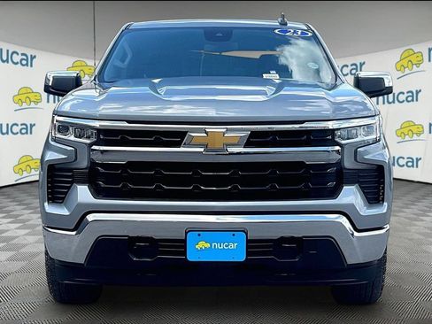 Used 2023 Chevrolet Silverado 1500 LT AWD/4WD image 2