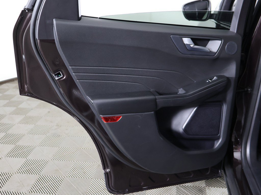 Used 2023 Ford Escape Platinum w/ Premium Technology Package AWD/4WD image 29