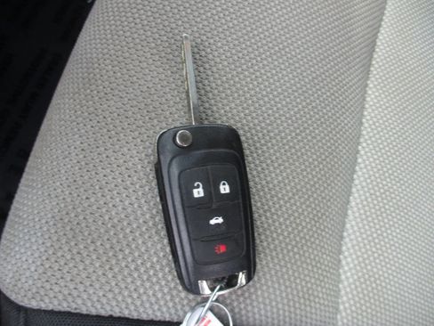 Used 2016 Chevrolet Cruze LS image 26