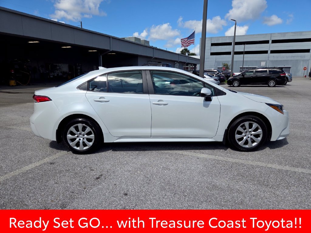 Certified 2027 Toyota Corolla LE FWD image 13