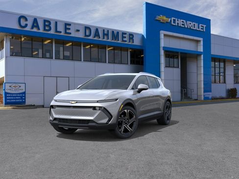New 2026 Chevrolet Equinox EV LT FWD image 22