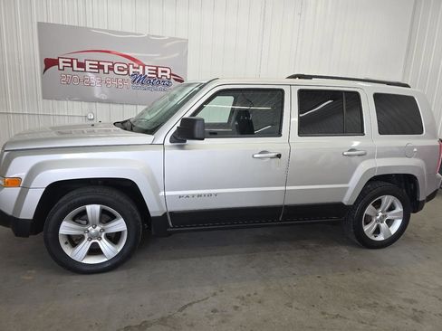 Used 2013 Jeep Patriot Latitude image 6