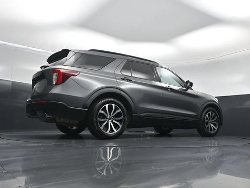 Used 2023 Ford Explorer ST-Line w/ Class IV Trailer Tow Package RWD image 44